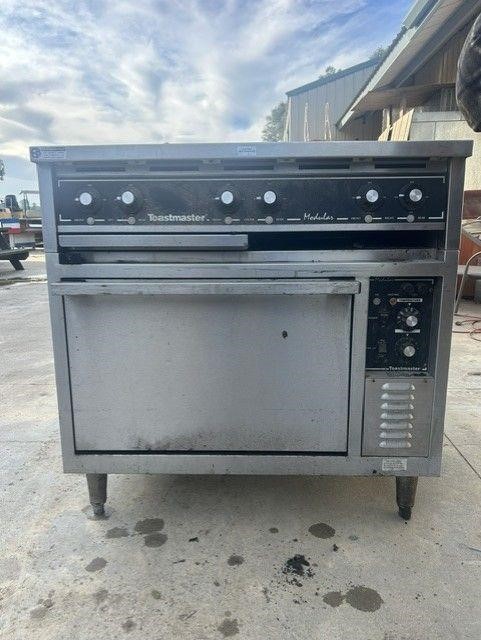 Commercial oven range