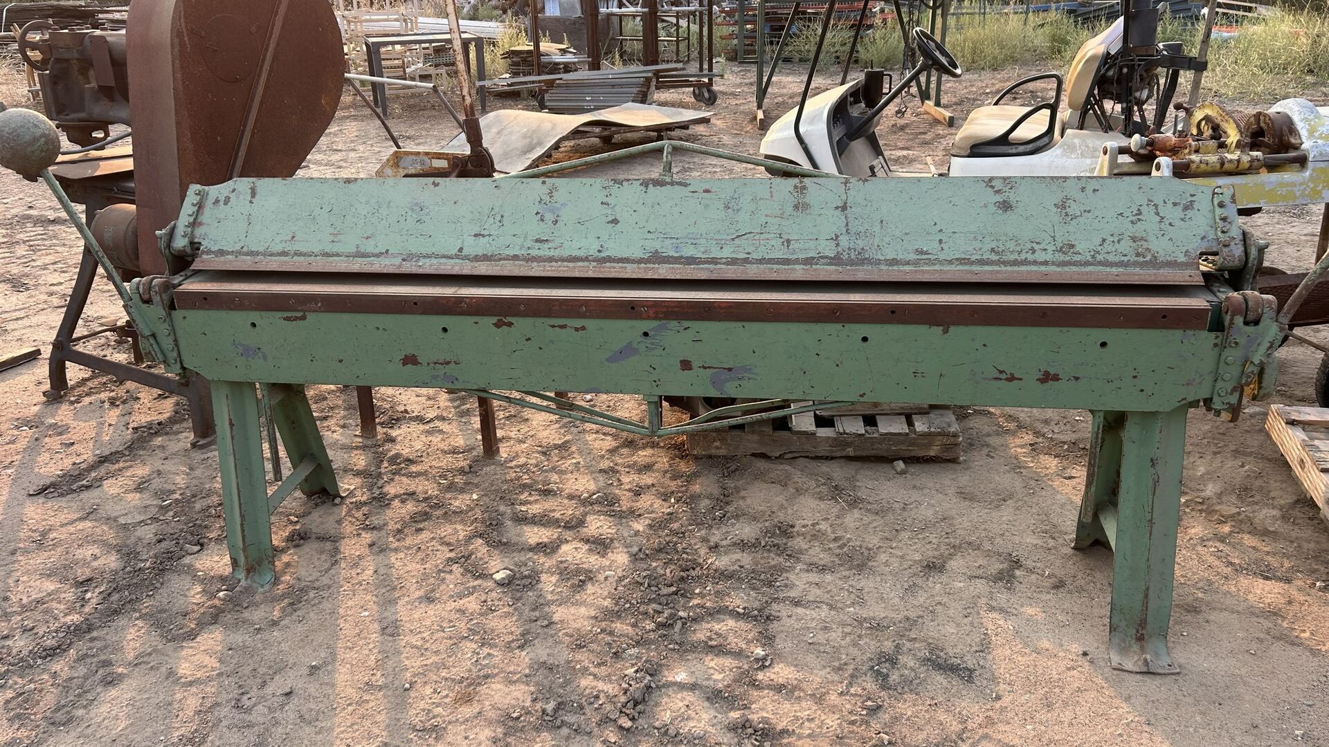 Sheet metal brake machine